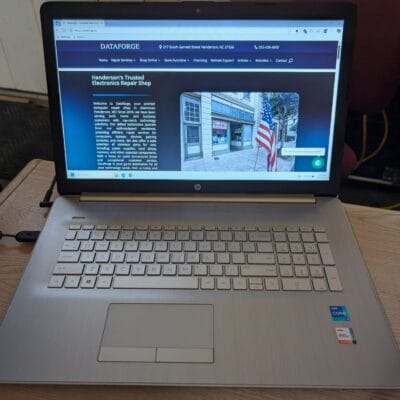 HP Laptop 17-by4062cl, i5-1135G7, 8gb RAM, 512gb NVMe, 17.3 inch, Windows 11 Home, 4R7Z3UA 5CG14066BQ
