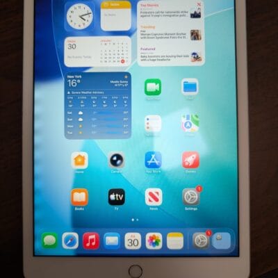 Apple iPad 8th Generation 128gb A2270 MYLY2LL/A