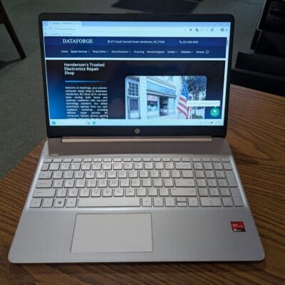 HP Laptop 15-ef1041r Ryzen 3 3250U 8GB RAM 256GB NVMe 15.6 inch Touchscreen Windows 11 Home 1Y8Z9UA 5CD12156LD