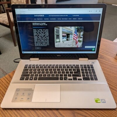 Dell Inspiron 7786 2-in-1, i7-8565U, 16gb RAM, 512gb NVMe, 17.3" Touchscreen, Windows 11 Home, G9BNGT2