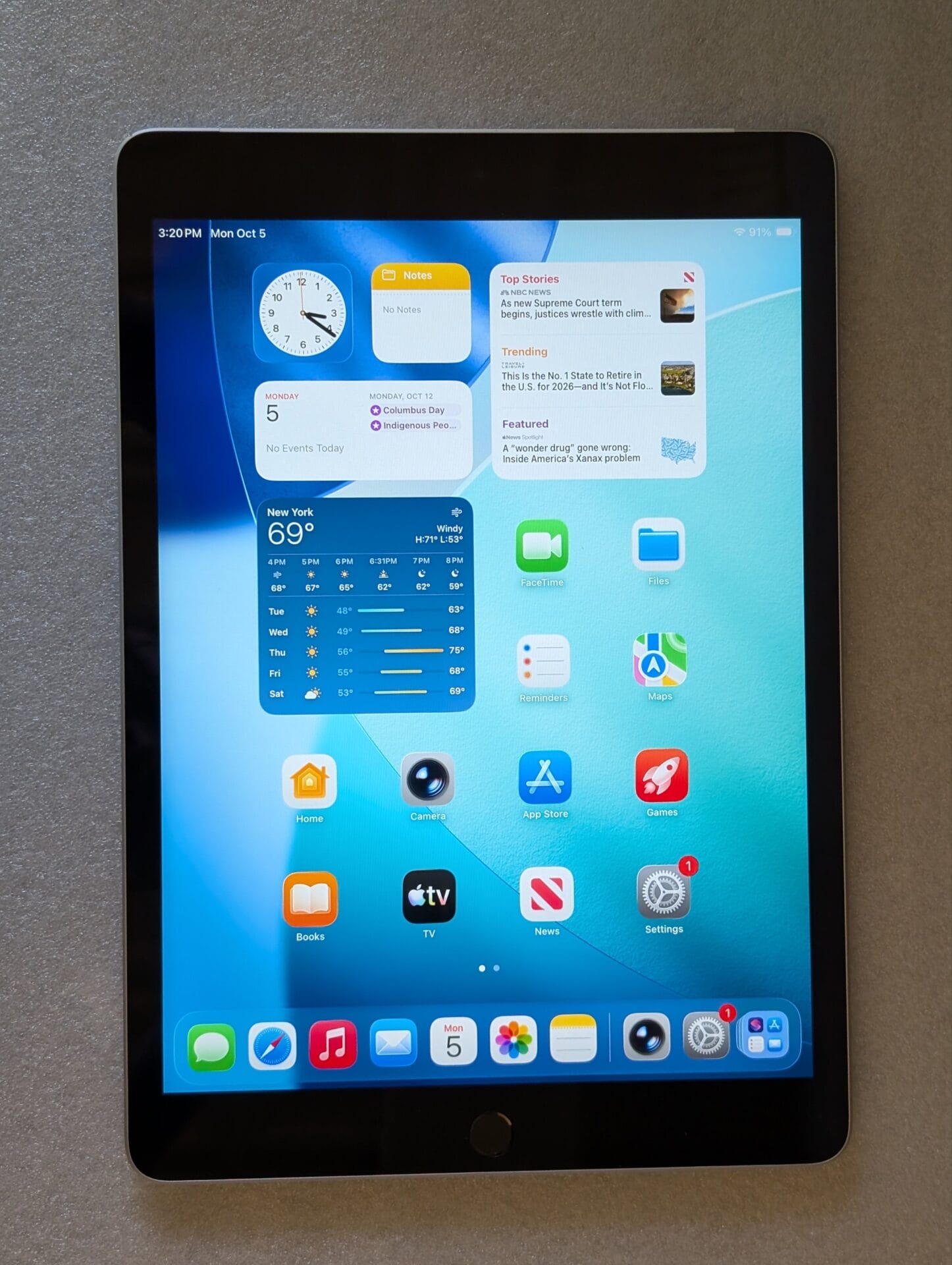 Apple iPad 9th Generation 64gb Wi-Fi + Cellular MK673LL/A